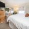 Waters Edge 304