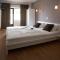SEVEN Hostal