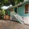 New A/C Central Kona Surf House 4bd/4bth Sleeps8
