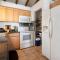 New A/C Central Kona Surf House 4bd/4bth Sleeps8