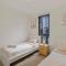 Southbank Apartment with Skyline View: 5-Min Walk to CROWN Casino