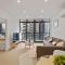 Southbank Apartment with Skyline View: 5-Min Walk to CROWN Casino