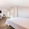 Angra Charming Suites by Seewest
