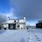 Carnmhor, Isle of Skye - Stunning 242 year old cottage on its own sea shore!