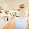 Pass the Keys - Beautiful designer Maisonette with Garden and BBQ - 伦敦