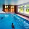 Sunny 2 BR w large terrace, stunning views & pool - 克莱恩 蒙塔纳