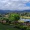 Beautiful Lake View Villa. Lake Access & Near Town