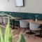 Amicus Hotel