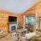 Mtn View and Fire Pit Pet-Friendly Woodlawn Cabin!