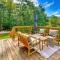 Mtn View and Fire Pit Pet-Friendly Woodlawn Cabin!