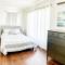 Modern 2-Bedroom Haven in the Heart of LA- HUD-VP