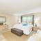 Sea Grape Inn 1- BEACHFRONT Property - لونغبوت كي