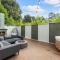 Contemporary Browns Bay Haven with Fabulous Patio - Auckland