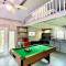 Luxury Jupiter Farm Getaway Pool, BBQ, Game Shed