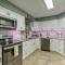 St Petersburg Home with Yard and Grill 2 Mi to Beach! - Redington Shores