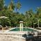 Cili Emas Oceanside Resort