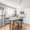 Spotless 4BR near CLT Uptown, Fast Wi-Fi