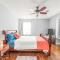 Spotless 4BR near CLT Uptown, Fast Wi-Fi