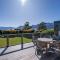 Hāwea Lakehouse - Lake Hāwea Holiday Home