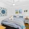Coastal Palms - Pet Friendly - 3 Mins Walk to Beach