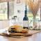 Redgum Treehouse - Outstanding luxury in the heart of wine country and minutes from the beaches - Quindalup