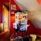 The Glen House -9 Bdrm Estate Sleep 26 Movie Theater,Pool,Golf,Ski
