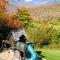 The Glen House -9 Bdrm Estate Sleep 26 Movie Theater,Pool,Golf,Ski