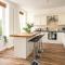 Spacious 2 Bedroom House With Stunning Views