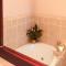 Toms Place Guest House