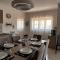 Cozy, Spacious 3 Bedroom Maisonette, 6 to 9 ppl, 1 min walk from Seafront