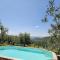 Shaleo, Casa indipendente con piscina privata, Marliana
