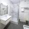 Maroko Bayshore Suites