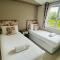 Springwell Lodge With Hot Tub