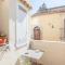 Beautiful Home In Chiaramonte Gulfi With 2 Bedrooms And Wifi