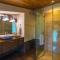 StayVista at Ludlow House Luxury 4BHK Valley View villa in Kasauli with Sauna room