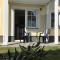 Bernsteinhaus Whg 1, strandnah mit Kamin und WLAN
