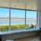 Shorepark - waterfront cottage with stunning views