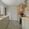 Lovely 2-Bedroom Home in Langley Park, Sleeps 4
