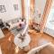 Central Modern Loft with Balcony next to Mariott -600Mbps WiFi
