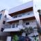 F2 Home Stay