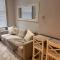 Central private 1 bed flat