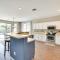Sunny Arizona Getaway with Heated Pool and Patio! - سوربرايز