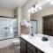 Spacious Rustic Elm Lodge