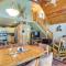 9 Mi to Rainbow Lake Woodsy Pinetop Cabin with Deck - Indian Pine