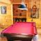 Sophie's Choice ~ Secluded Luxury Log Cabin w/ Hot Tub + Pool Table - 布赖森城