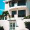 HOTEL MANTA BEACH MADRIGAL