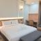 Mayflower Grande Suite Hotel