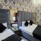 Red Fort Hotel Gulberg