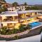 Luxury 12-Person Villa in Cas Abou with Pool, Seaview, and Private Beach Access - Willibrordus