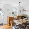 Kessel House - Outstanding family home, close to town centre